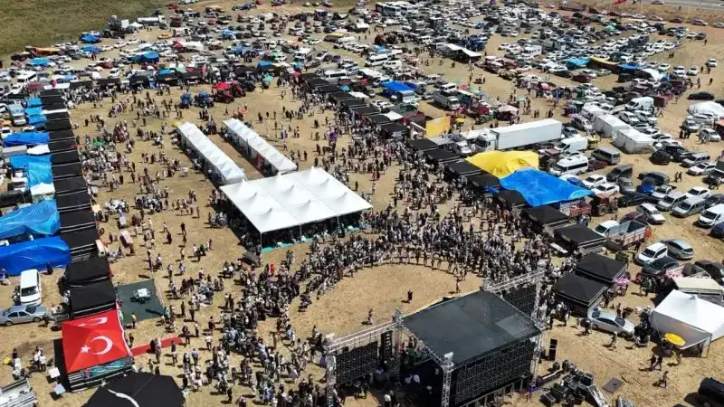 sivasta turkmenlerin festivali var kulturu yok
